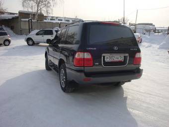 2000 Lexus LX470 Pictures