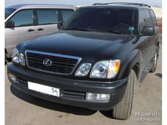 2000 Lexus LX470 Photos