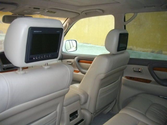 2004 Lexus LX470