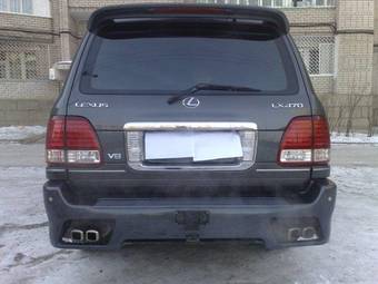 2004 Lexus LX470 Pictures