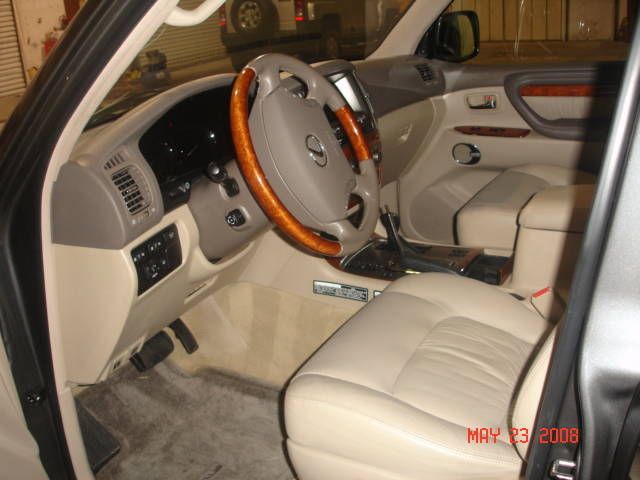 2005 Lexus LX470
