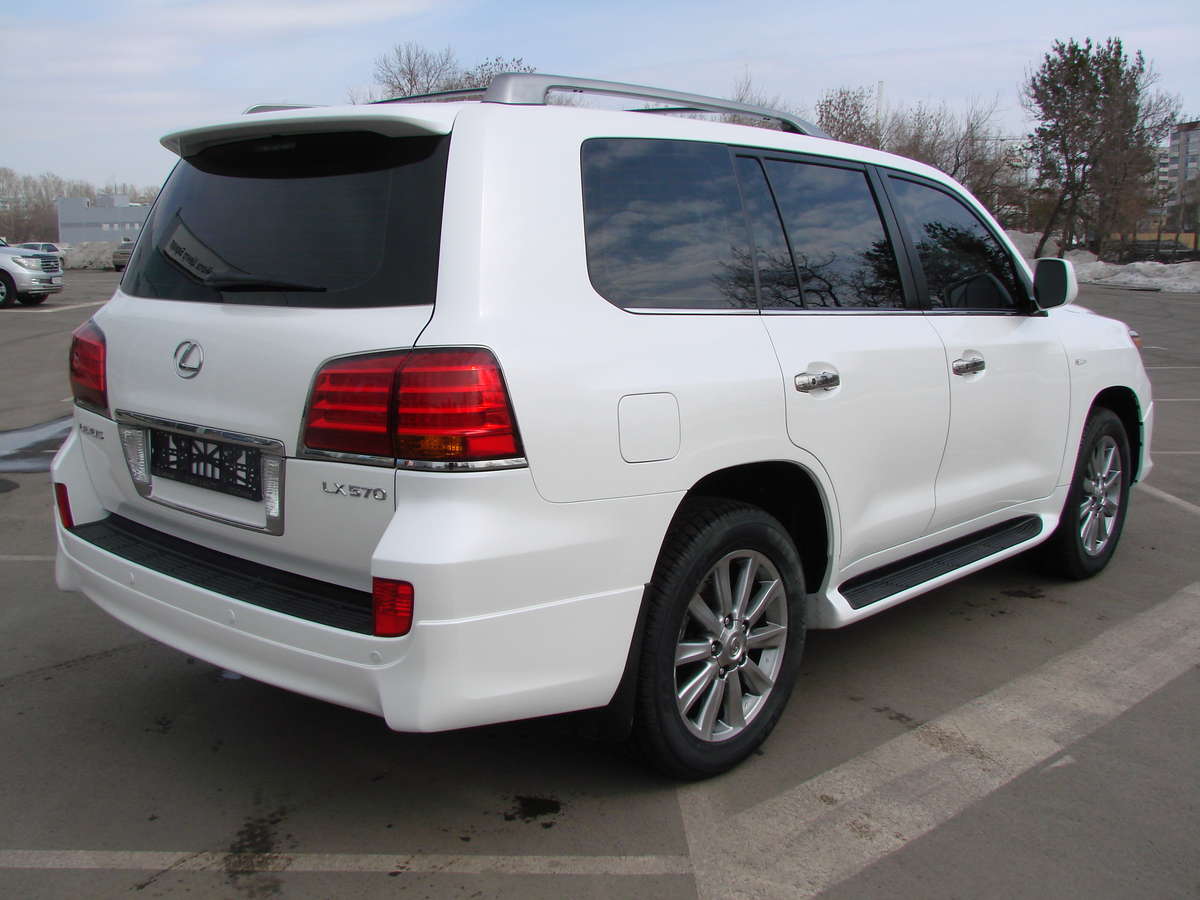 Lexus LX 570 2008 Р±РµР»С‹Р№