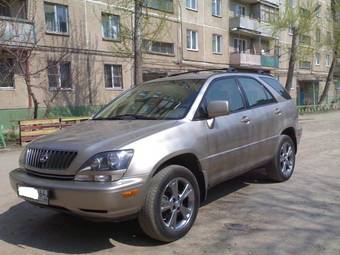 1999 Lexus RX300 Pictures