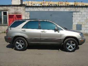 1999 Lexus RX300 Photos