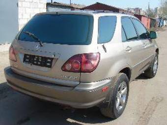 1999 Lexus RX300 Pictures