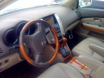 2004 Lexus RX330 Pics