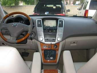 2005 Lexus RX330 Pictures