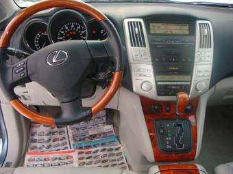 2005 Lexus RX330 Pics