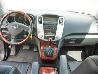 2005 Lexus RX330 Images