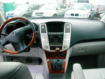 2005 Lexus RX330 Pics