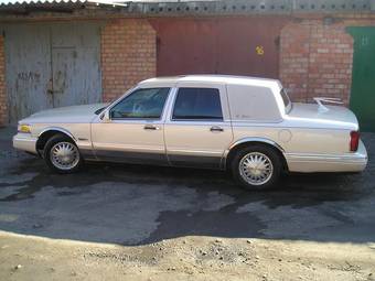 1996 Lincoln Town Car Pictures