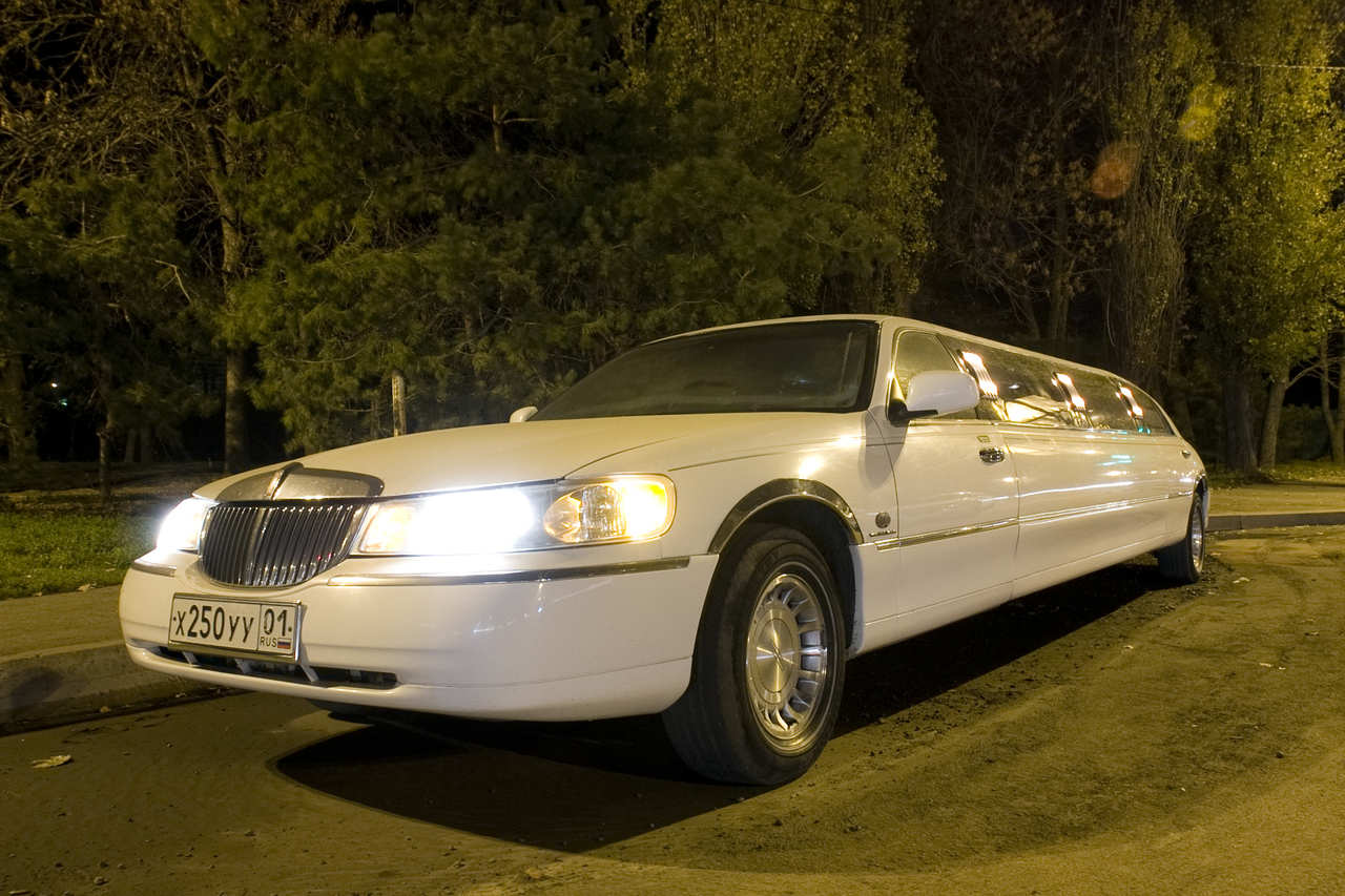 Lincoln Town car 2001 Р»РёРјСѓР·РёРЅ