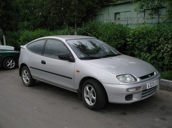 1997 Mazda 323 Images