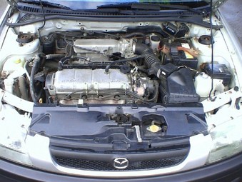 1997 Mazda 323 Pictures