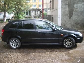 2000 Mazda 323 Pictures