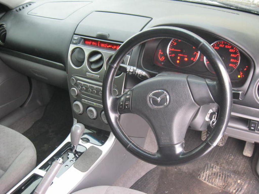 2002 Mazda Atenza