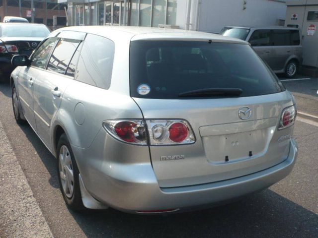 2003 Mazda Atenza