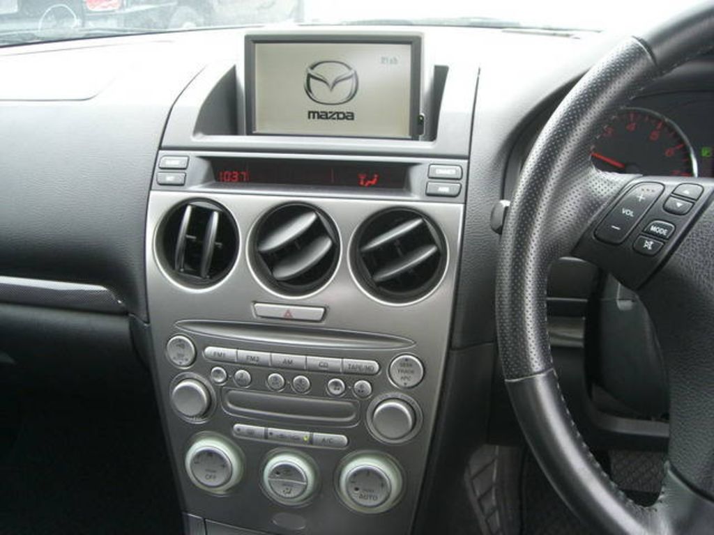 2004 Mazda Atenza Sport
