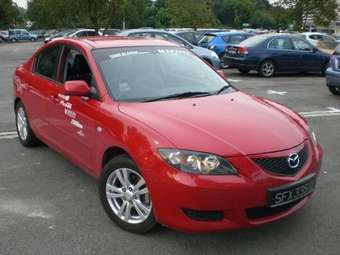 2005 Mazda Axela Pics