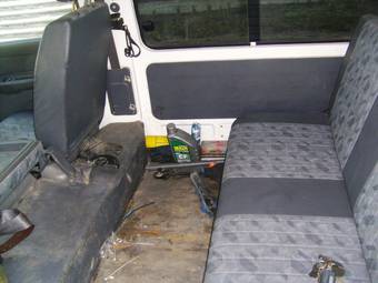 2003 Mazda Bongo Pictures