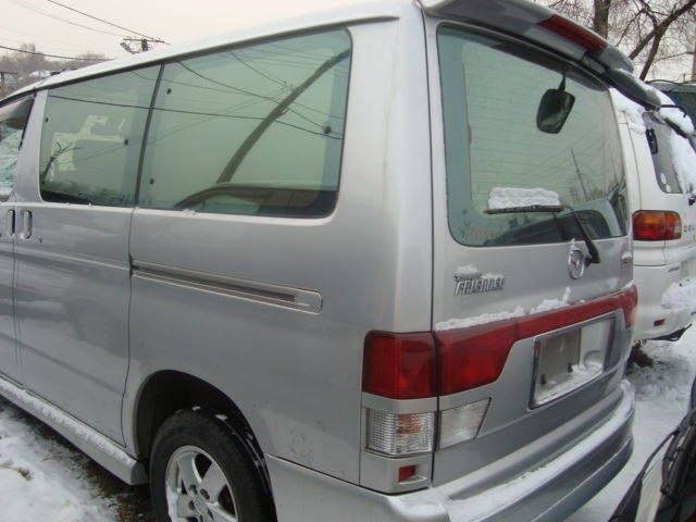 2002 Mazda Bongo Friendee