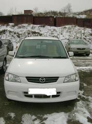 2000 Mazda Demio Pictures