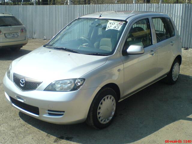 2003 Mazda Demio