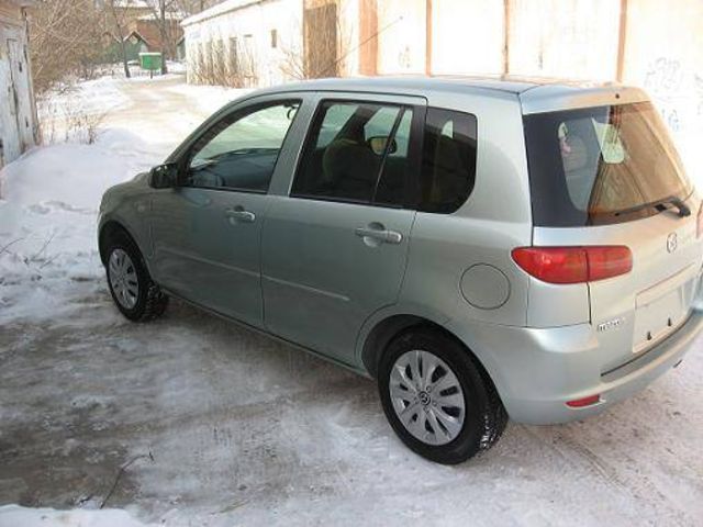 2003 Mazda Demio