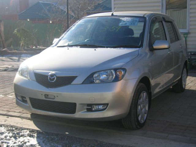 2003 Mazda Demio