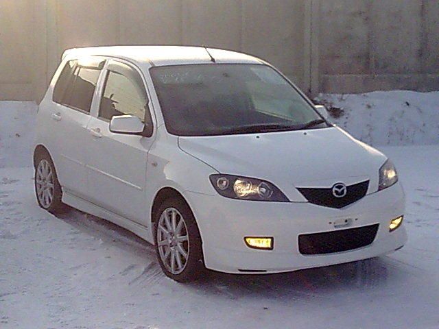 2003 Mazda Demio