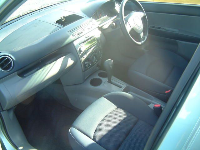 2003 Mazda Demio