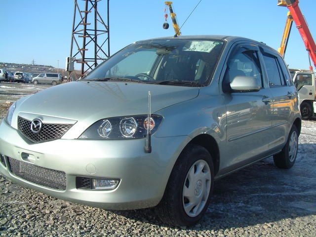 2003 Mazda Demio