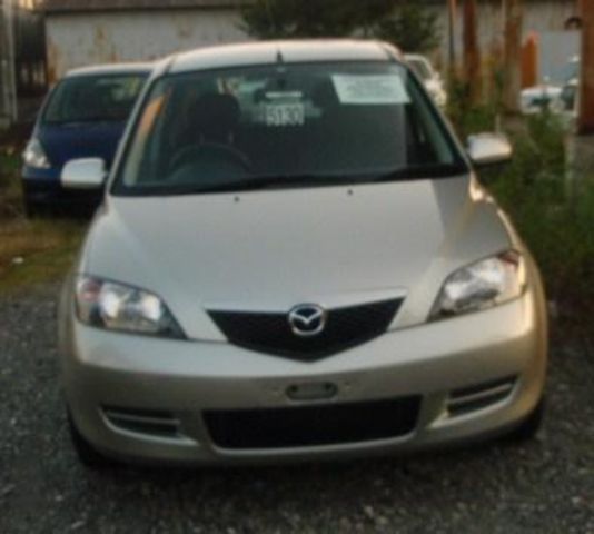 2003 Mazda Demio