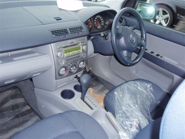 2003 Mazda Demio