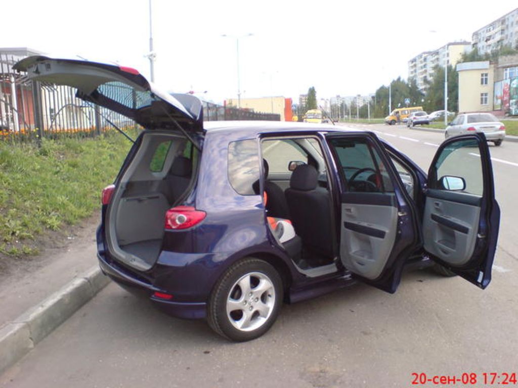 2003 Mazda Demio