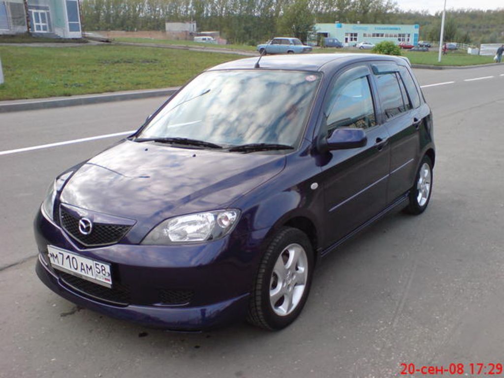 2003 Mazda Demio