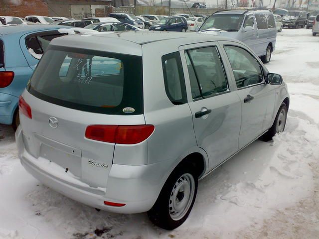 2003 Mazda Demio