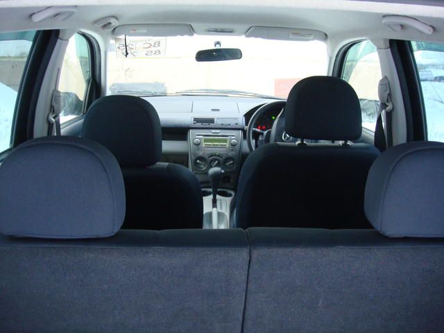 2003 Mazda Demio