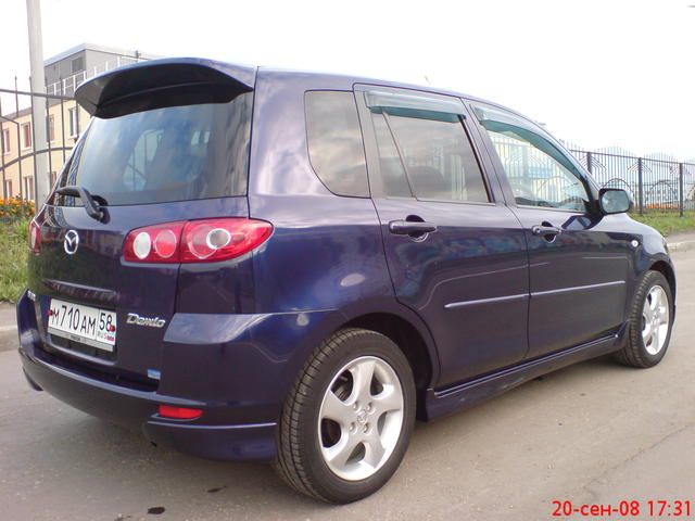 2003 Mazda Demio