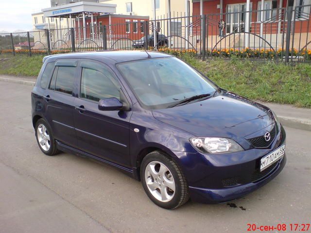 2003 Mazda Demio