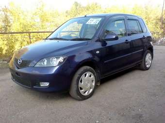 2003 Mazda Demio Pictures