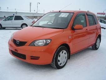 2003 Mazda Demio Pics