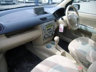 2003 Mazda Demio Wallpapers