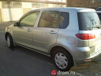 2003 Mazda Demio Pictures