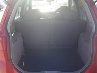 2003 Mazda Demio Pictures