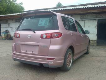 2003 Mazda Demio Pictures