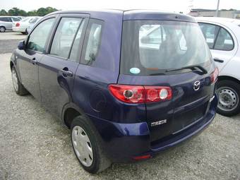 2005 Mazda Demio Pictures