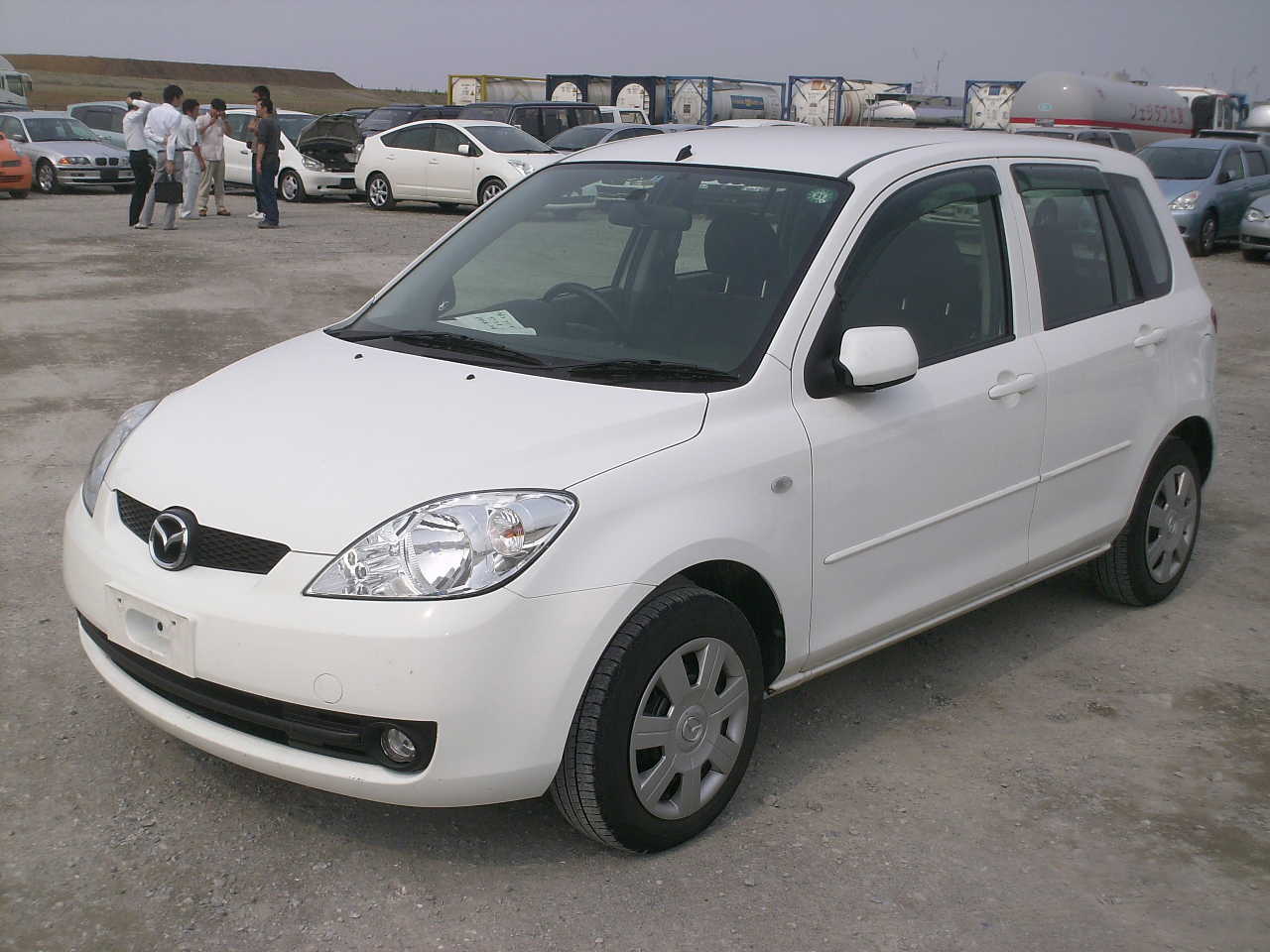 Mazda demio 2006