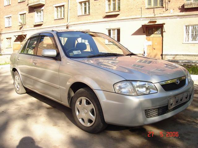 2000 Mazda Familia