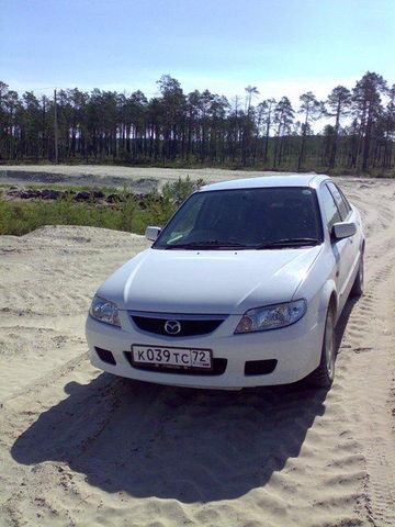 2002 Mazda Familia